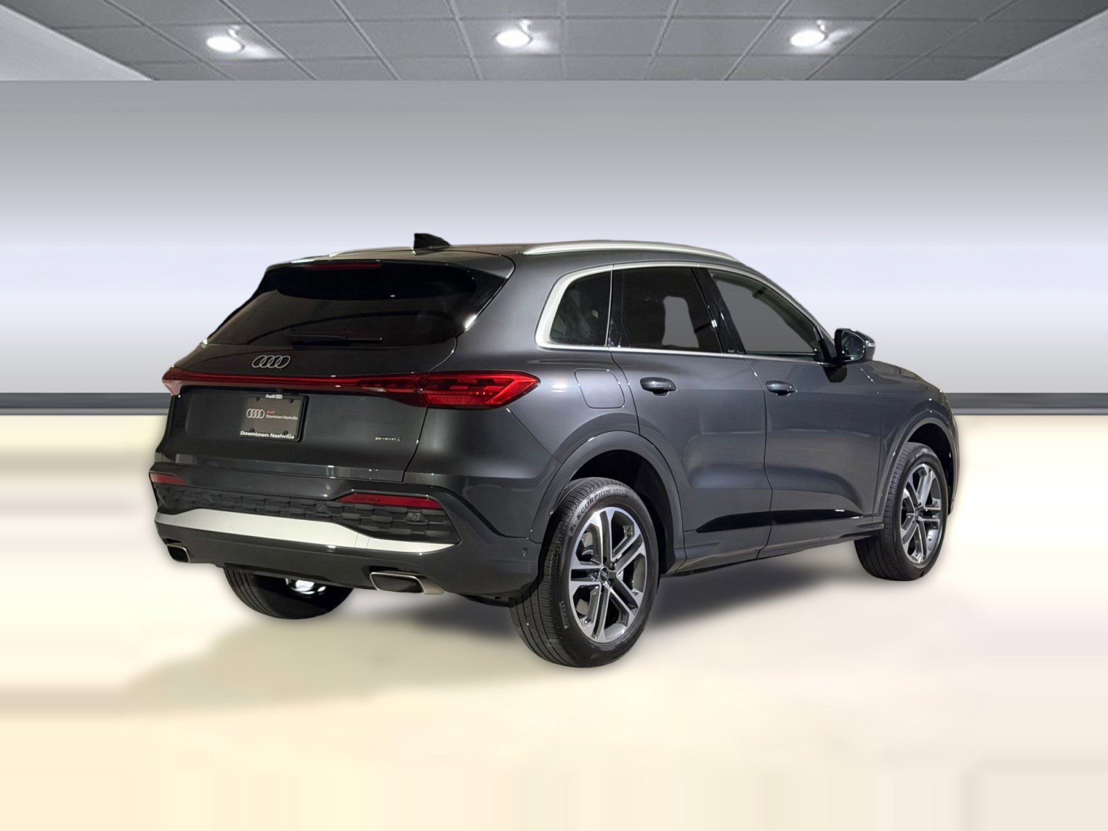 Certified 2025 Audi Q5 Premium w/ Convenience Package image 9