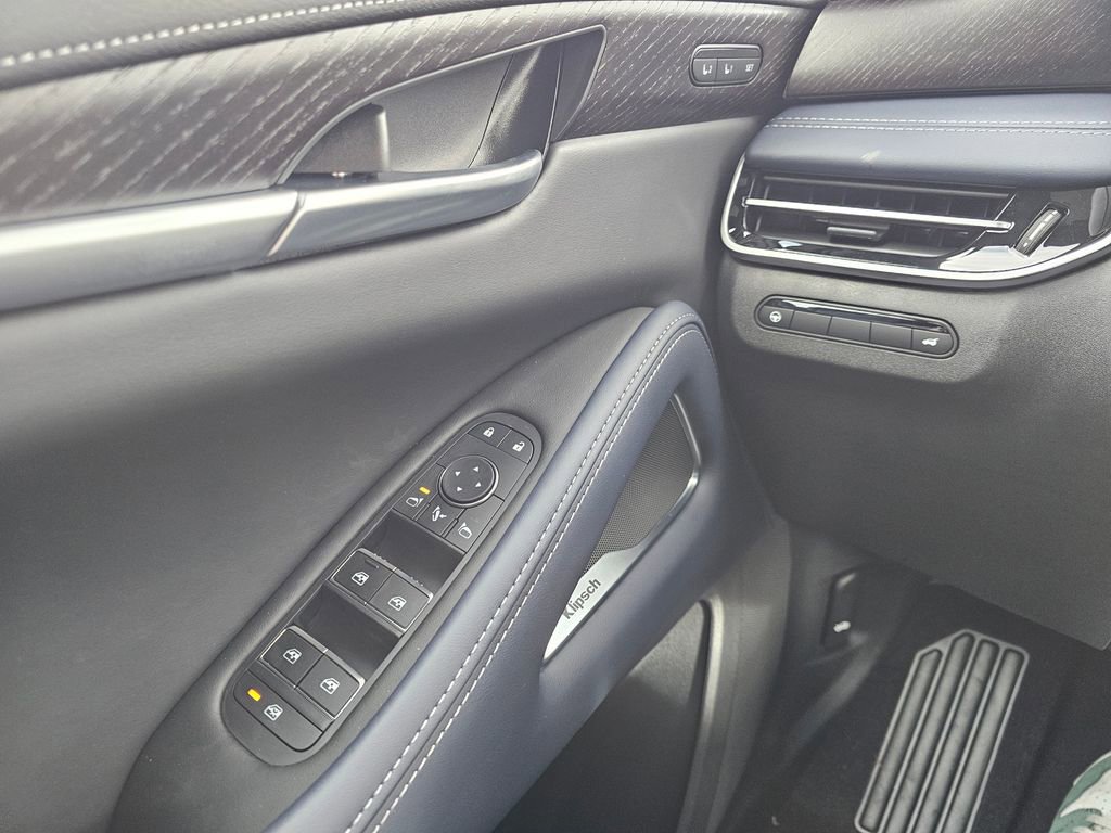 New 2026 INFINITI QX60 Sport image 32