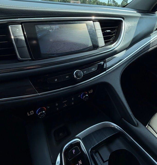 Used 2019 Buick Enclave Essence FWD image 13