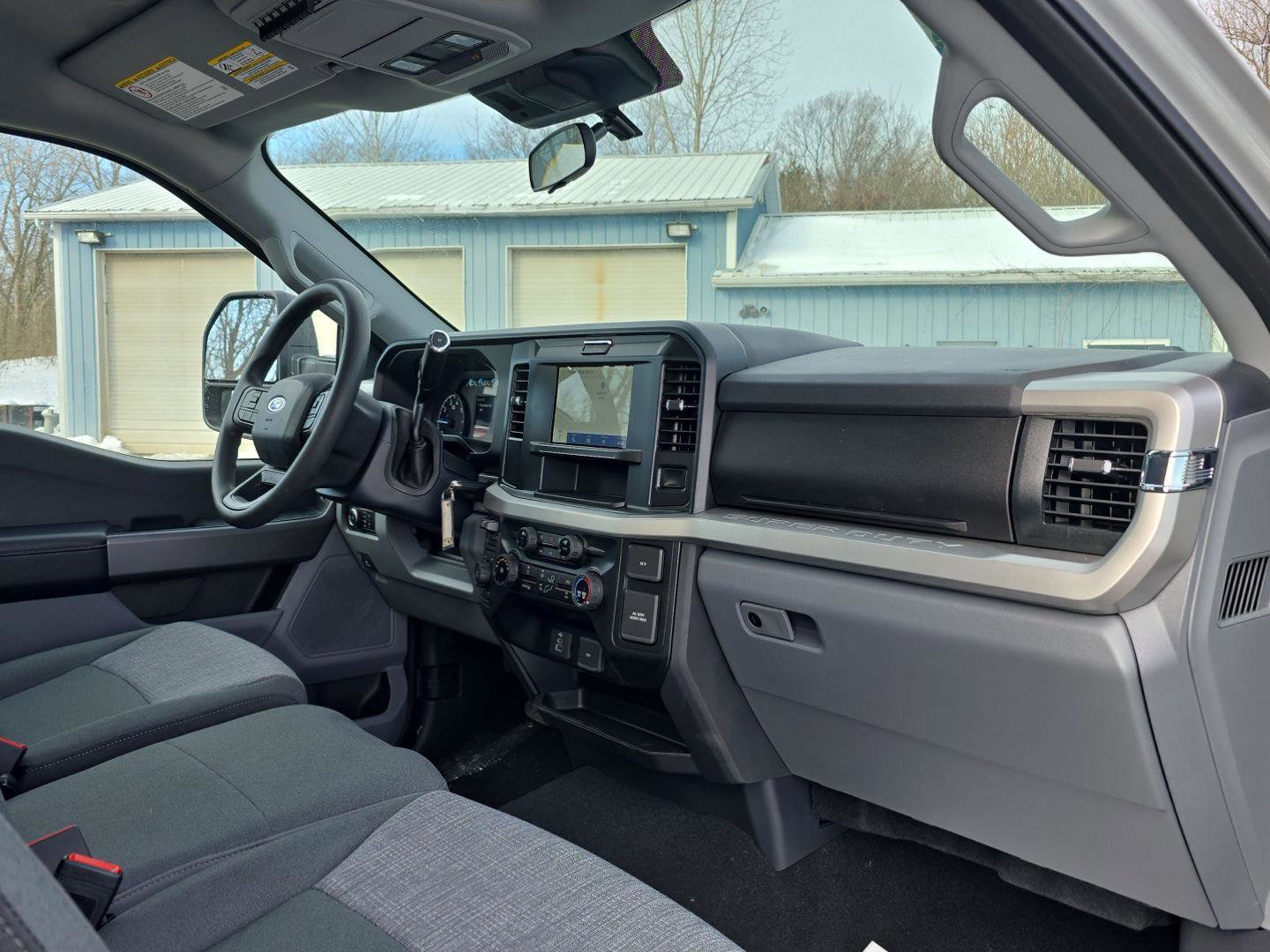 New 2025 Ford F250 XLT w/ 360-Degree Camera Package AWD/4WD image 38