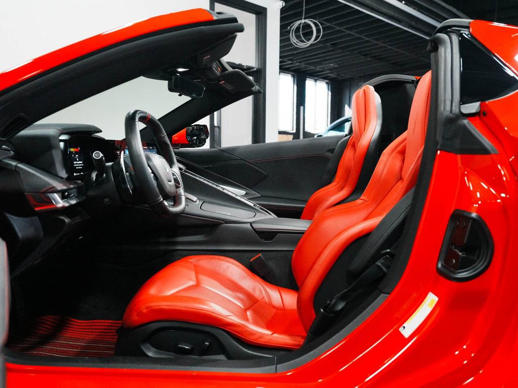 Used 2023 Chevrolet Corvette Stingray Convertible w/ Z51 Performance Package image 31