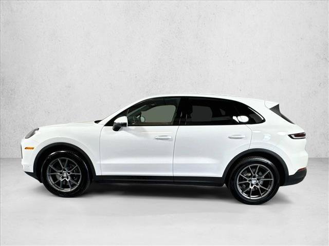 Certified 2026 Porsche Cayenne AWD/4WD image 2