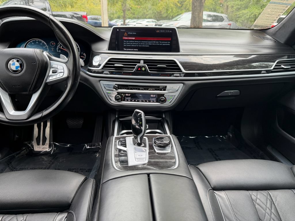 Used 2018 BMW 750i RWD image 16