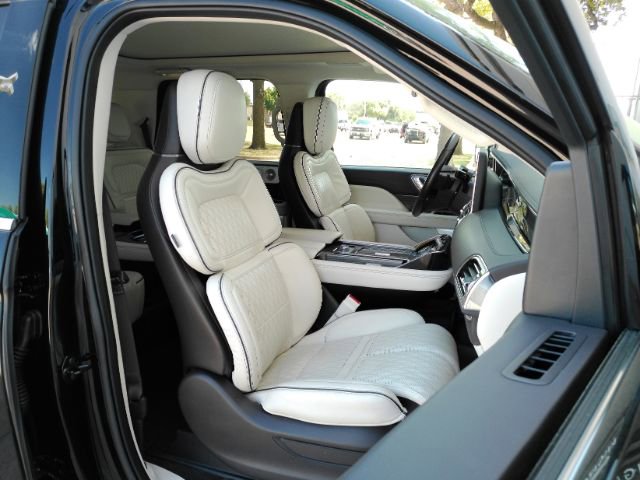 Used 2022 Lincoln Navigator Black Label AWD/4WD image 23