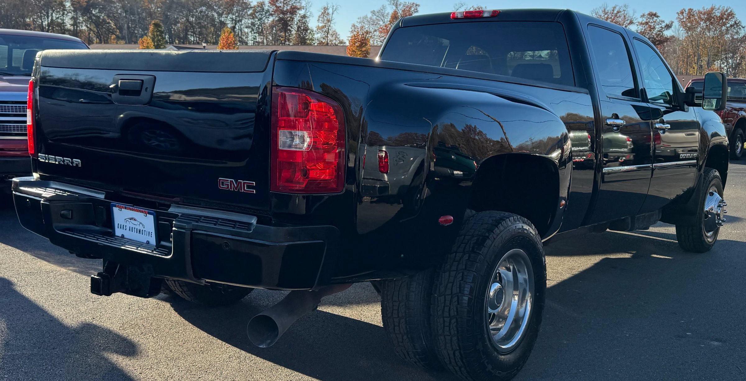 Used 2011 GMC Sierra 3500 Denali AWD/4WD image 5