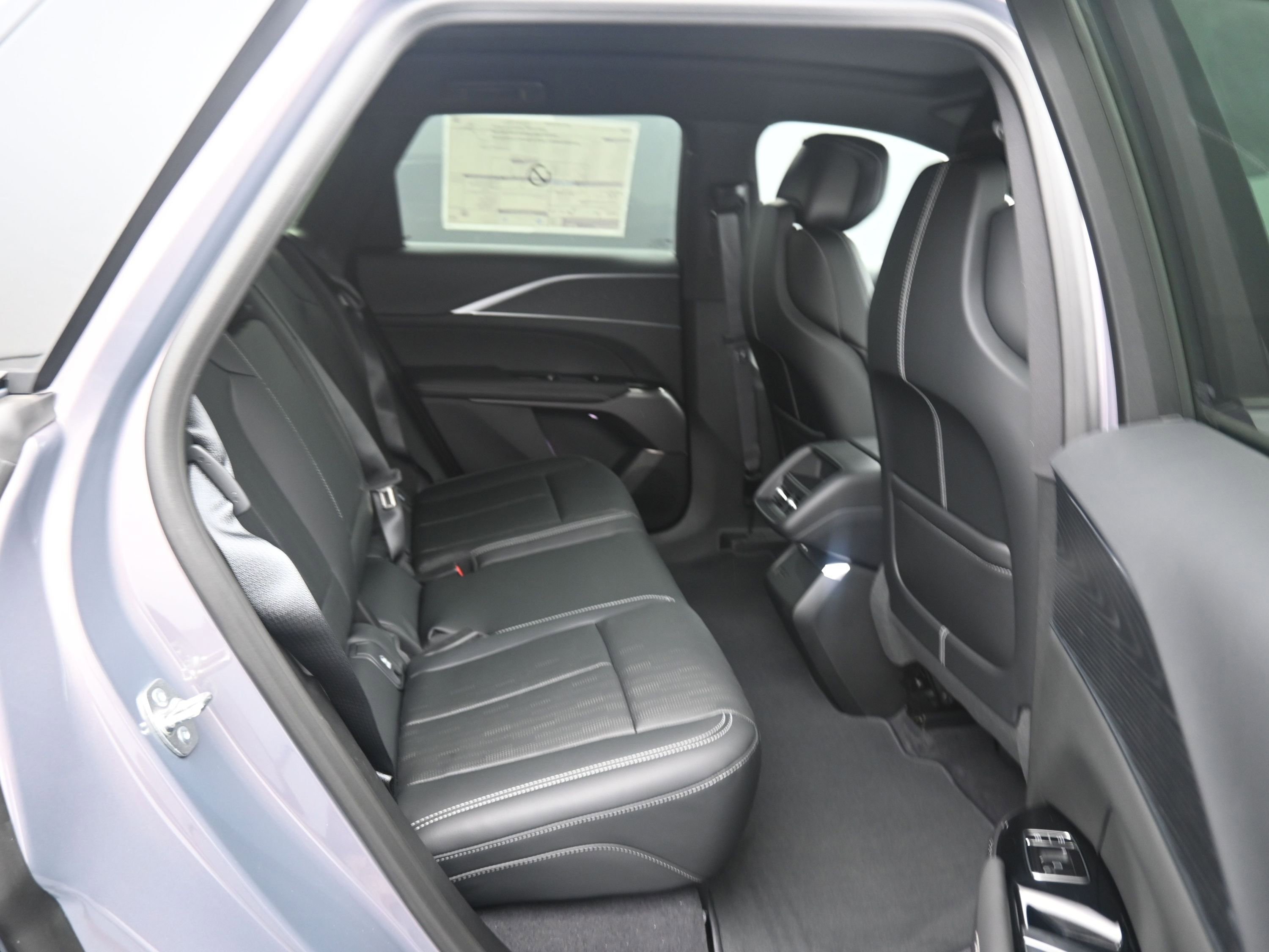 New 2026 Cadillac Lyriq Luxury image 12