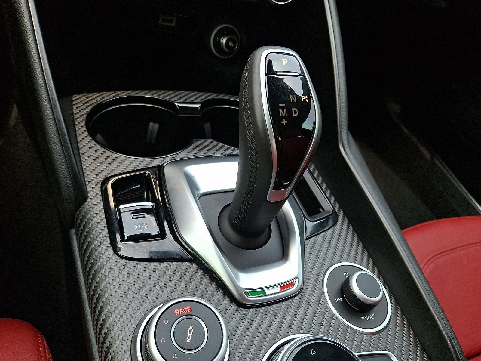 Used 2024 Alfa Romeo Giulia Quadrifoglio RWD image 12