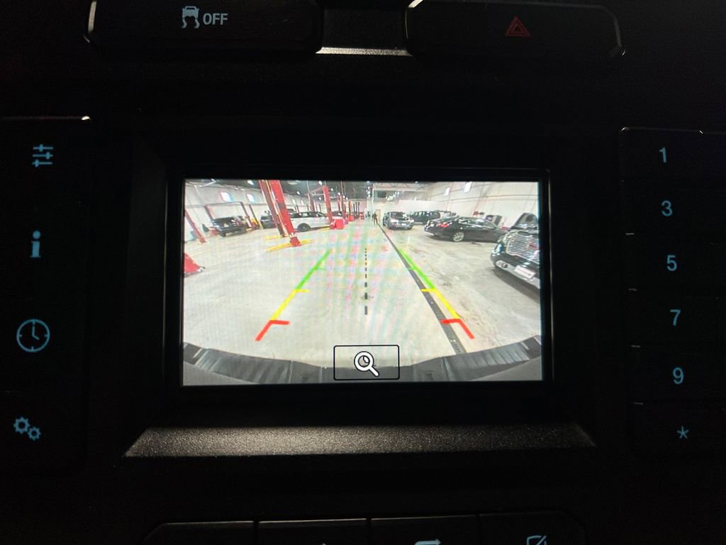 Used 2020 Ford F250 XL w/ Power Equipment Group image 10