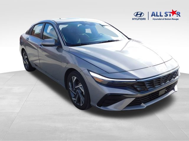 Used 2025 Hyundai Elantra SEL image 1