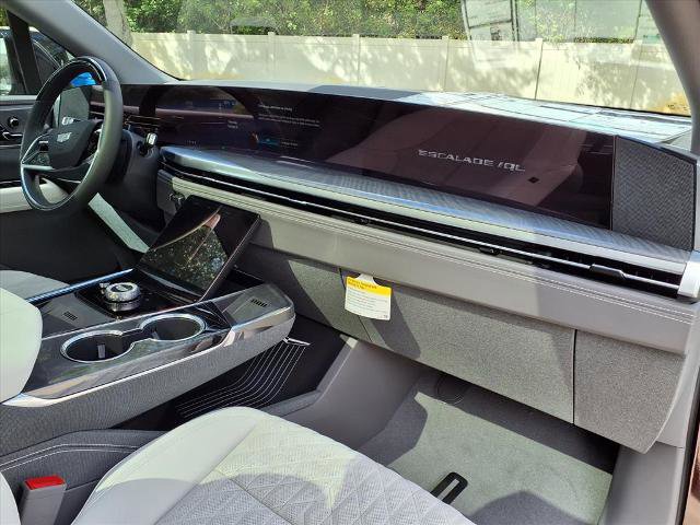 New 2026 Cadillac Escalade IQL Luxury image 9