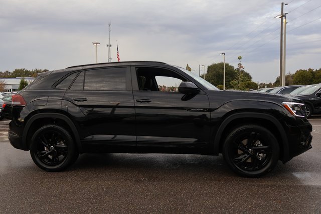 New 2026 Volkswagen Atlas Cross Sport SEL R-Line image 8