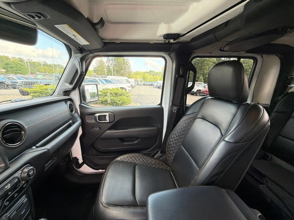 Used 2022 Jeep Gladiator Overland AWD/4WD image 32
