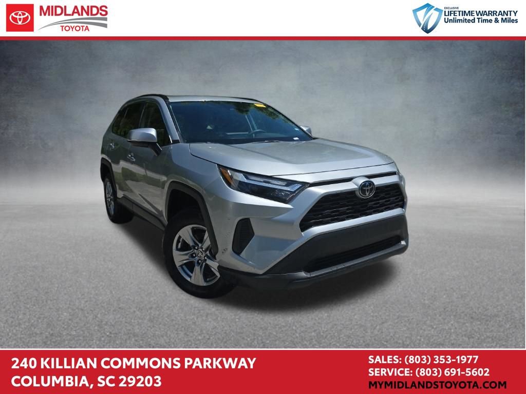 Used 2024 Toyota RAV4 XLE FWD image 1