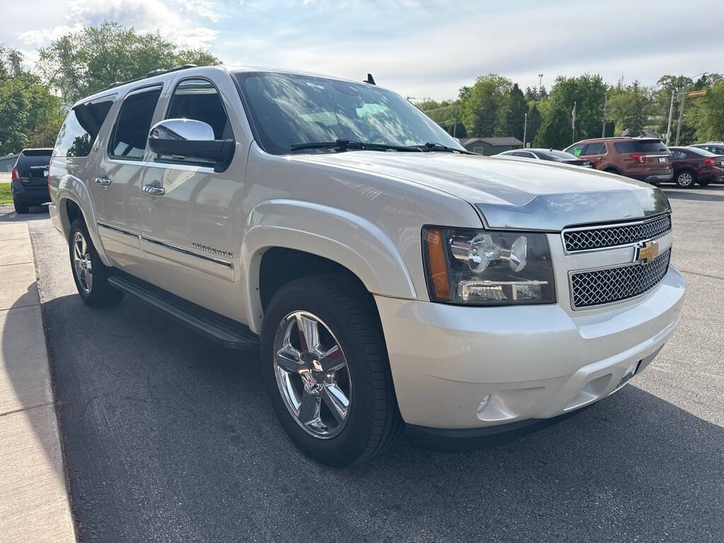 Used 2012 Chevrolet Suburban LTZ AWD/4WD image 4