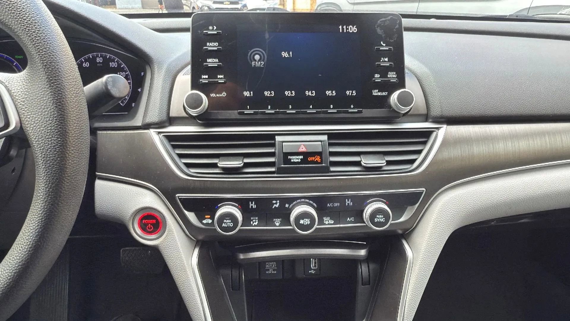 Used 2020 Honda Accord Hybrid image 18