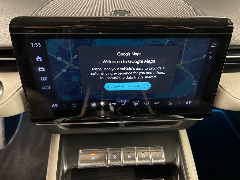 Certified 2025 Lincoln Nautilus Reserve image 12