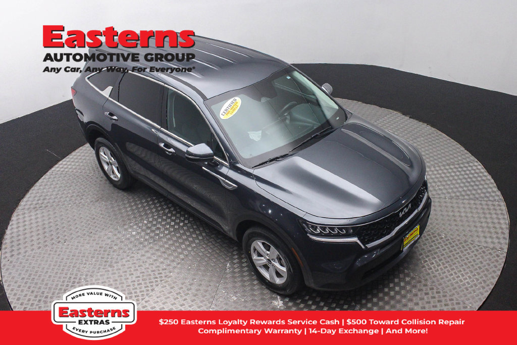 Used 2022 Kia Sorento LX AWD/4WD image 4
