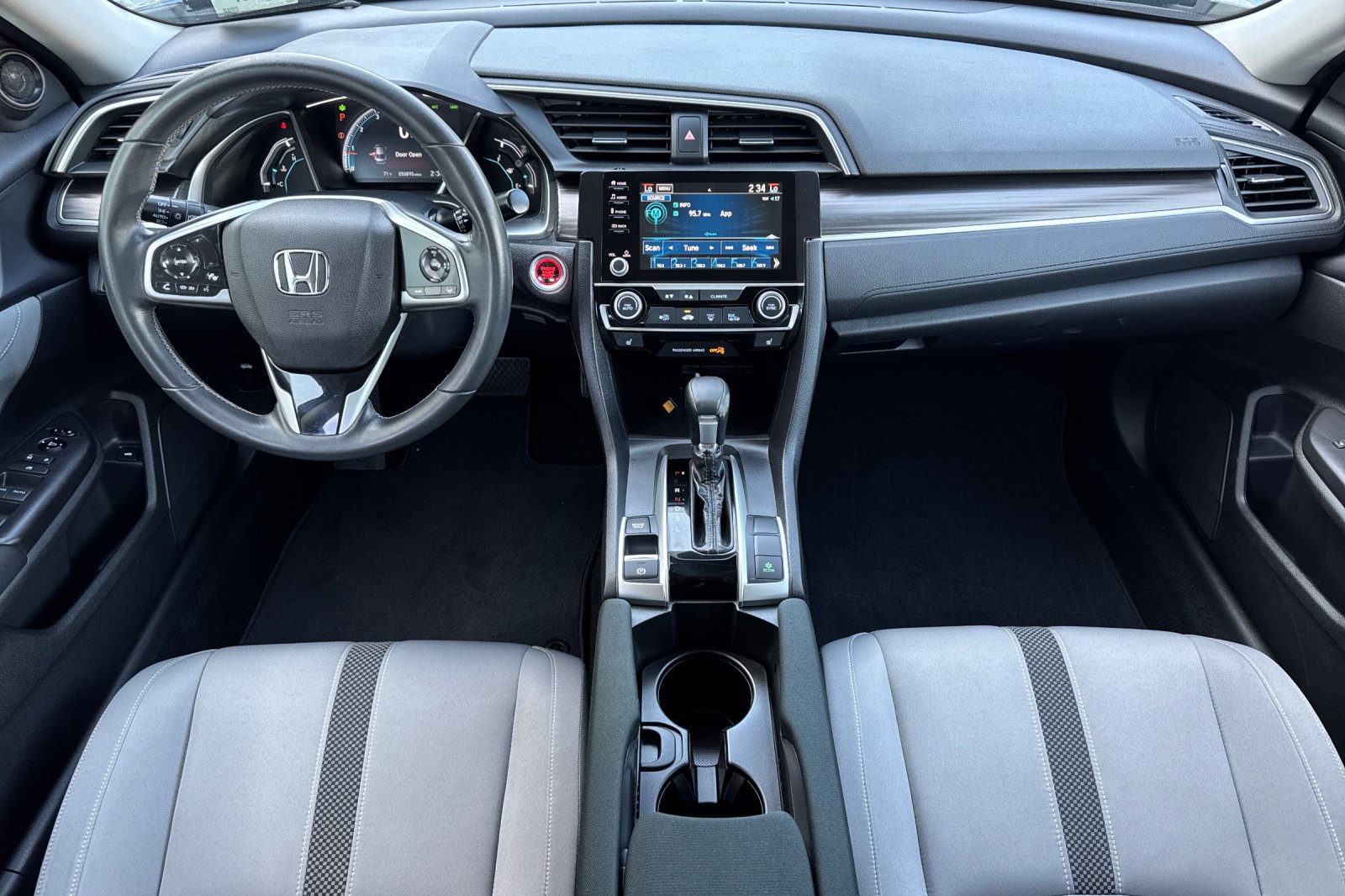 Used 2019 Honda Civic EX image 13
