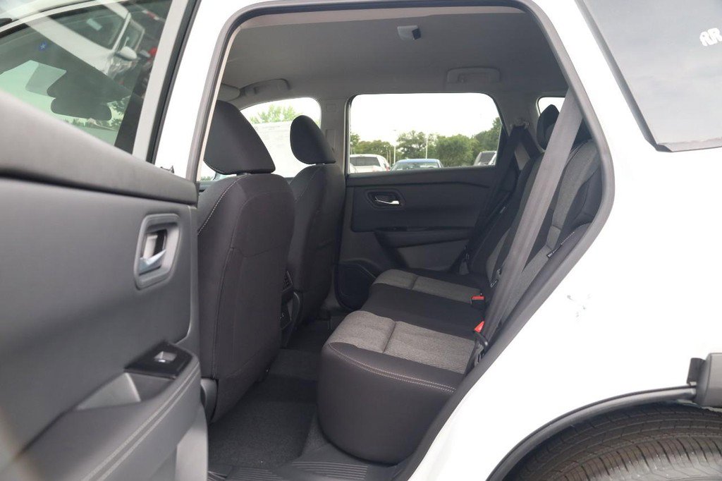 New 2026 Nissan Rogue SV w/ Cold Weather Package image 20