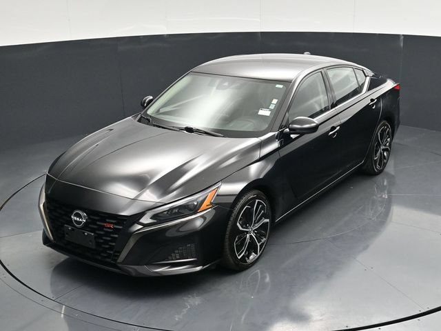 Used 2024 Nissan Altima 2.5 SR FWD image 48