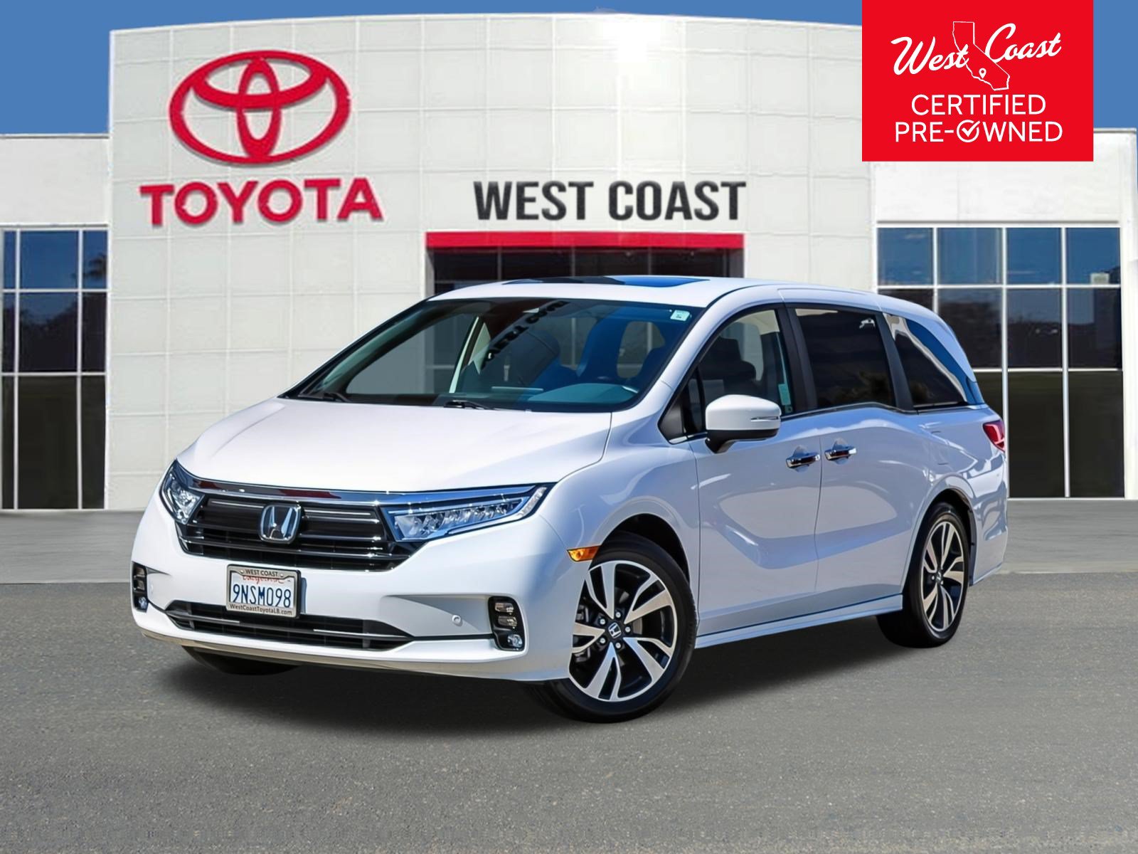 Used 2024 Honda Odyssey Touring image 1