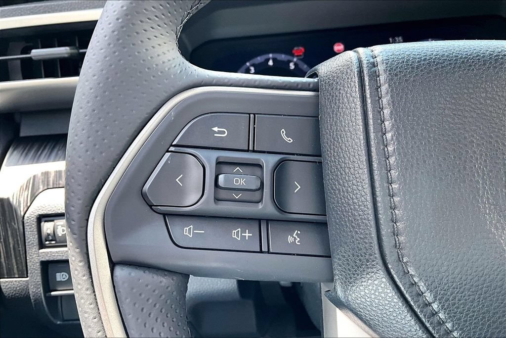 New 2026 Toyota 4Runner Platinum AWD/4WD image 13