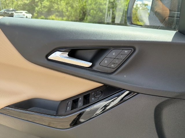 Certified 2025 Chevrolet Equinox ACTIV w/ Safety and Technology Package FWD image 23