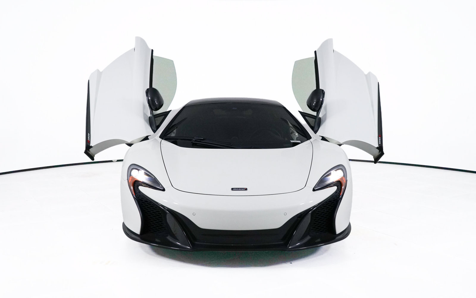 Used 2016 McLaren 650S Coupe RWD image 11