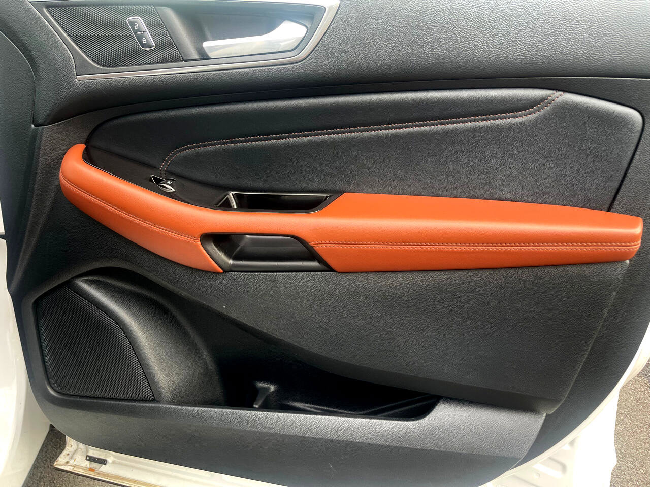 Used 2016 Ford Edge Titanium w/ Equipment Group 302A image 20