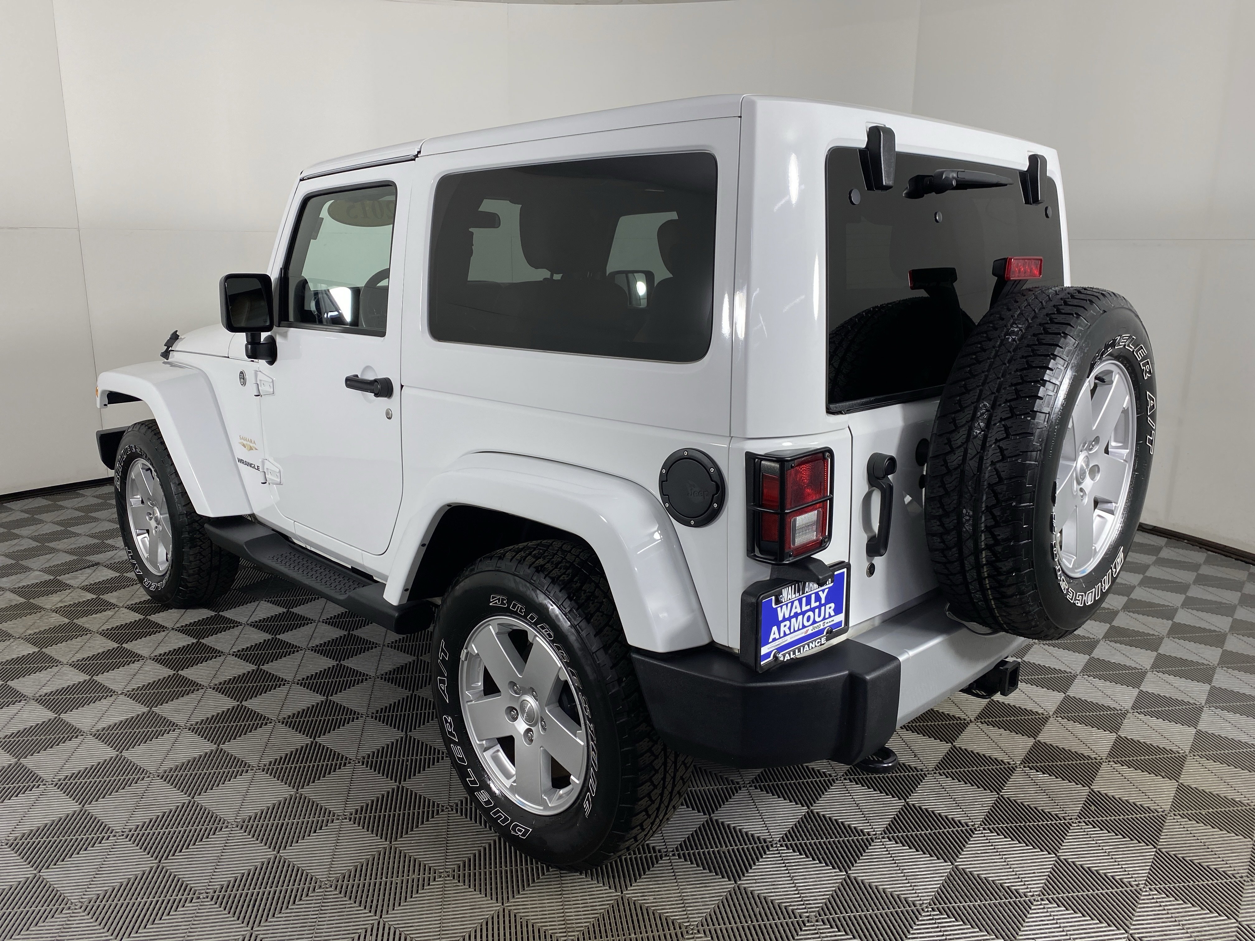 Used 2012 Jeep Wrangler Sahara w/ Connectivity Group image 8