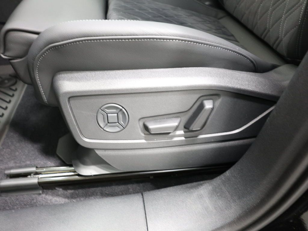 New 2026 Audi SQ5 Premium Plus AWD/4WD image 14