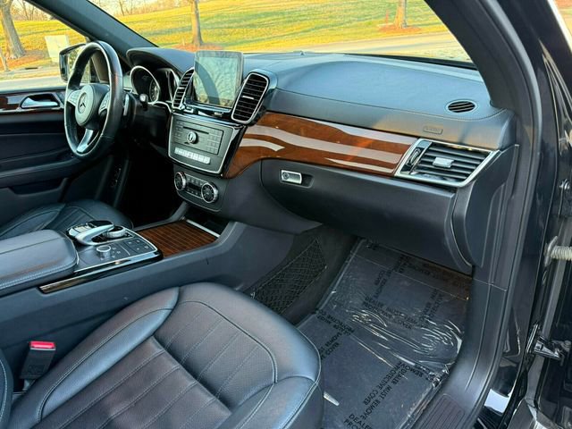 Used 2018 Mercedes-Benz GLS 450 4MATIC image 30