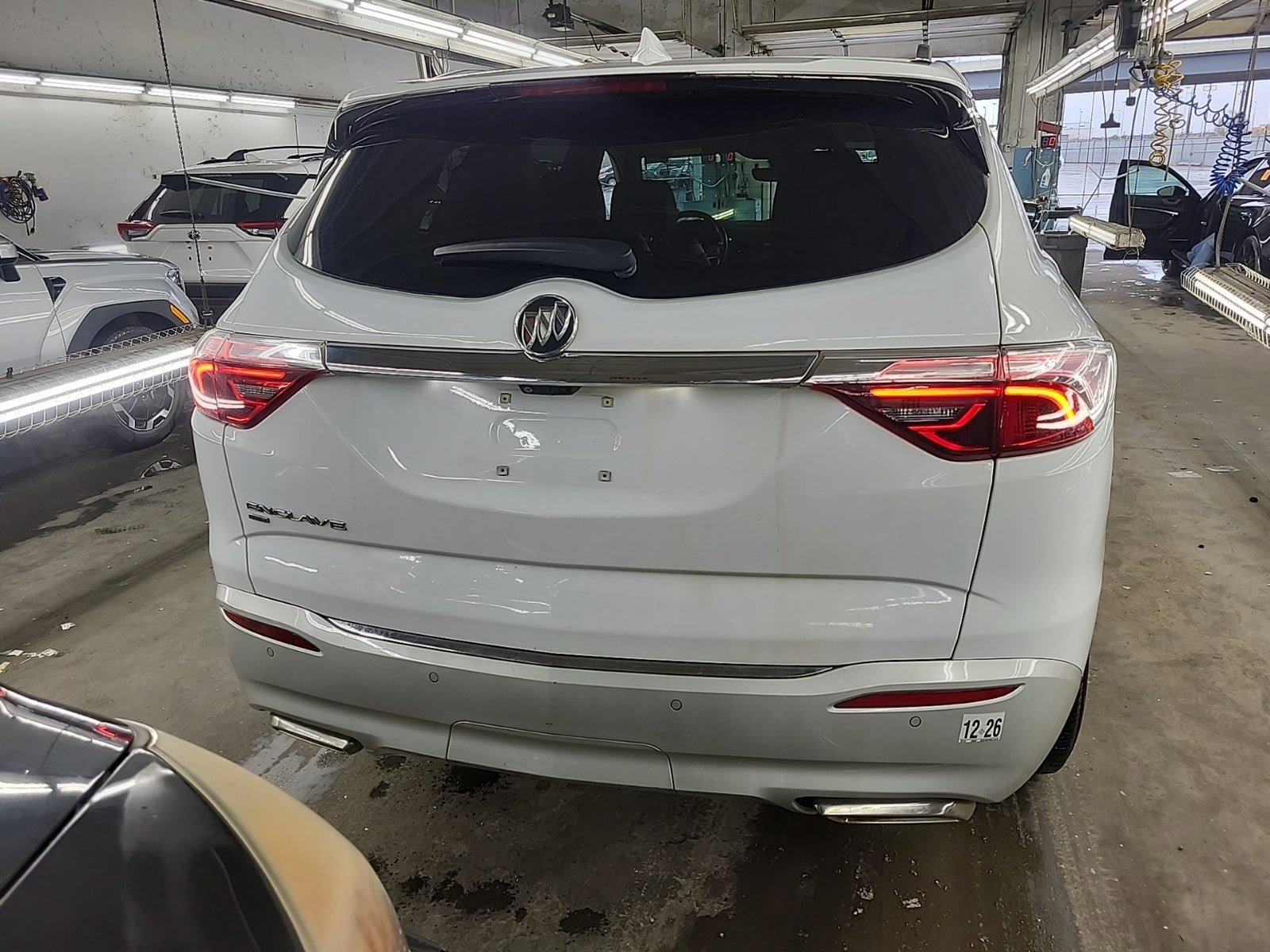 Used 2024 Buick Enclave Premium AWD/4WD image 6