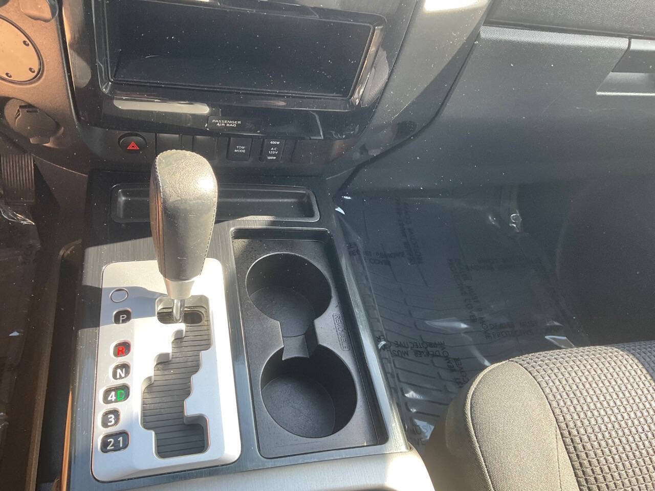 Used 2013 Nissan Titan SV w/ SV Premium Utility Pkg RWD image 19