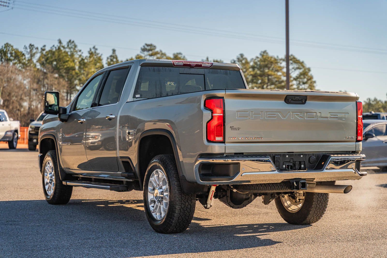 Used 2024 Chevrolet Silverado 2500 LTZ w/ LTZ Plus Package image 6