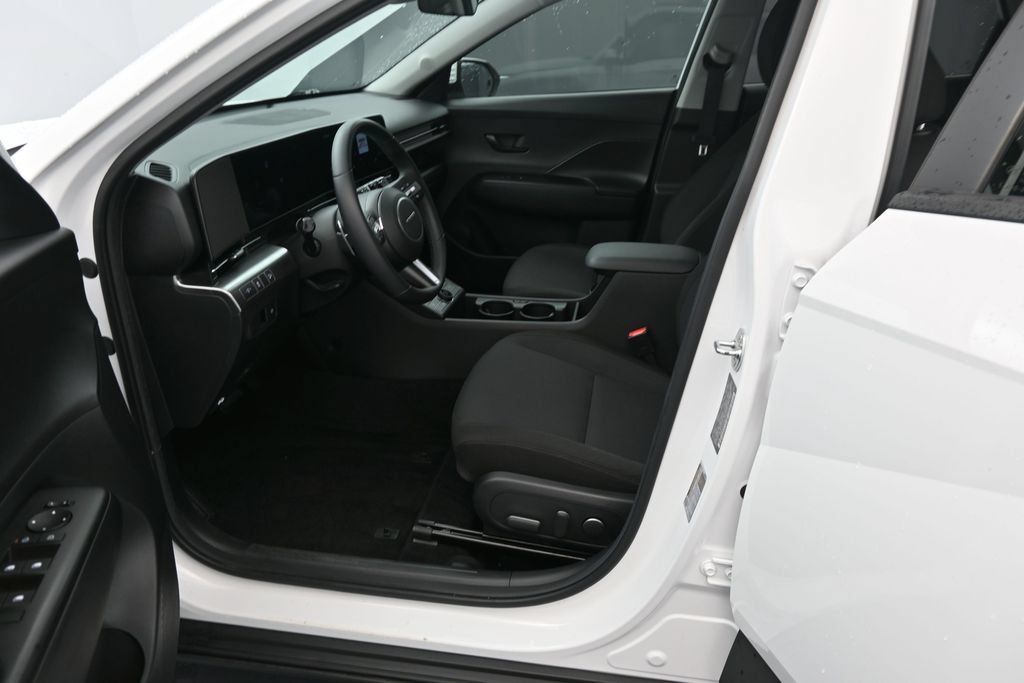 Used 2024 Hyundai Kona SEL w/ Convenience Package AWD/4WD image 17
