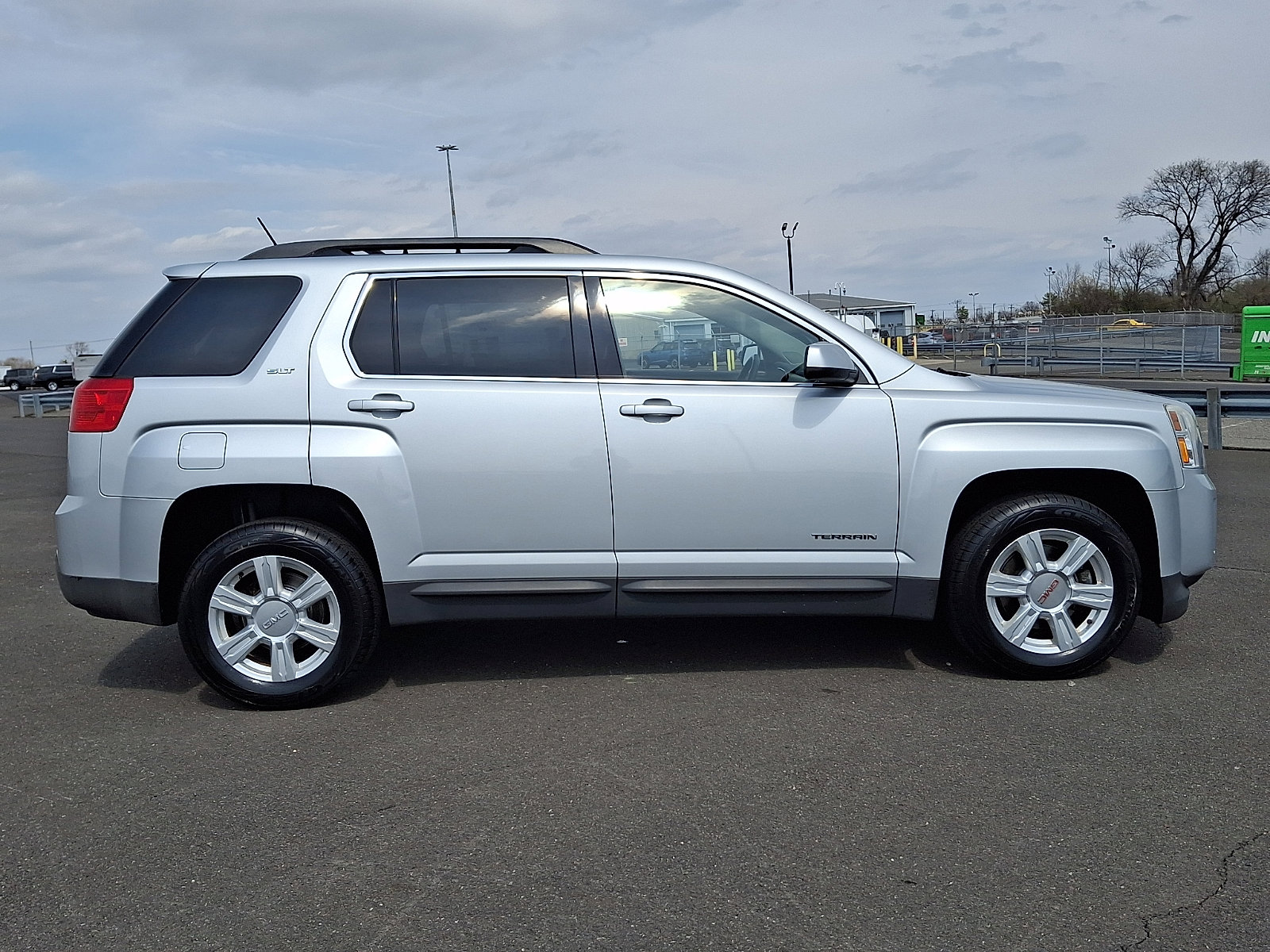 Used 2015 GMC Terrain SLT image 7