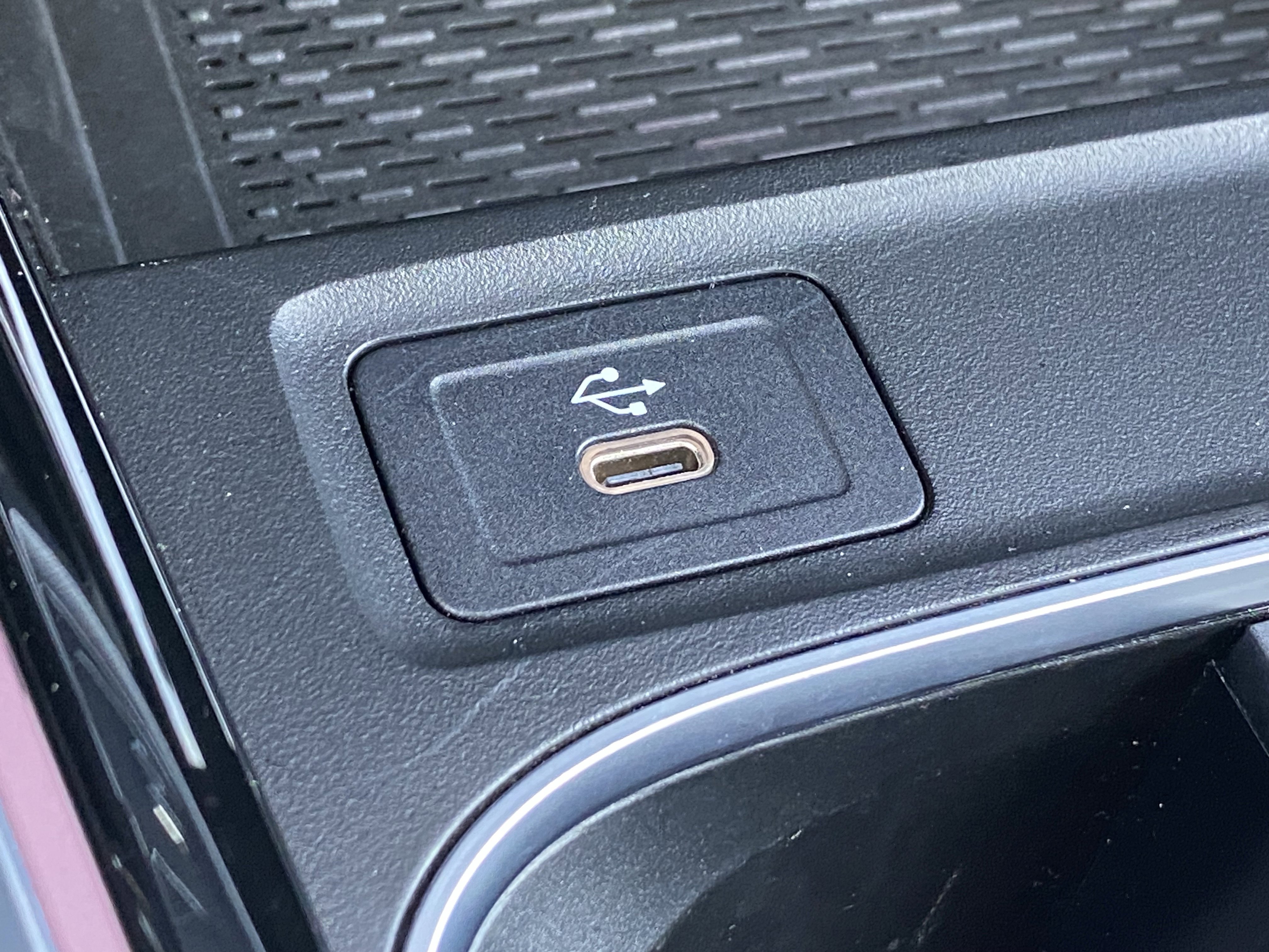 Used 2025 Mercedes-Benz GLA 250 4MATIC image 22