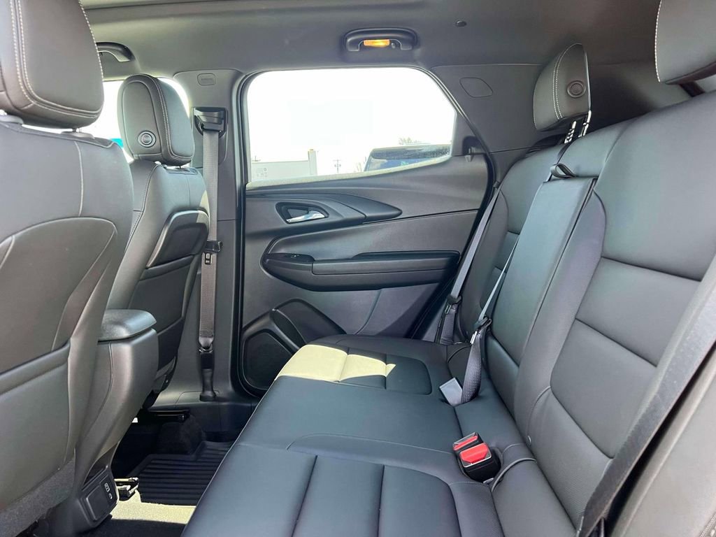 Used 2023 Chevrolet TrailBlazer ACTIV w/ Sun and Liftgate Package AWD/4WD image 13