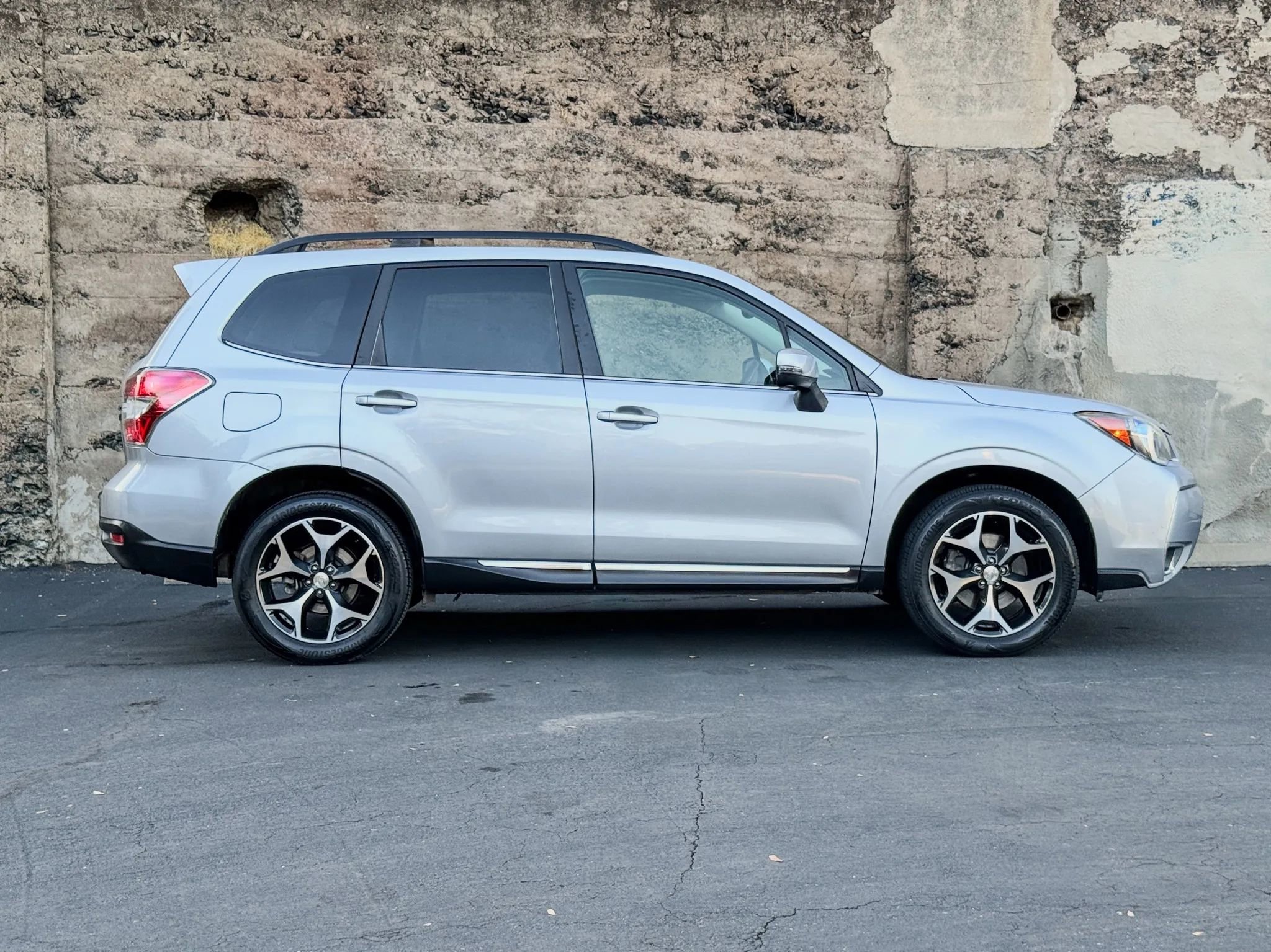 Used 2015 Subaru Forester 2.0XT Touring image 3