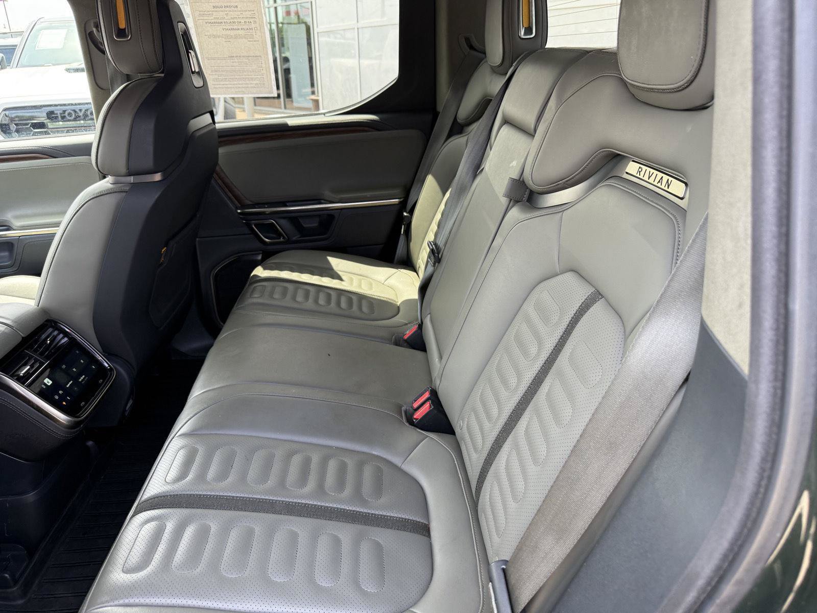 Used 2023 Rivian R1T Adventure AWD/4WD image 14