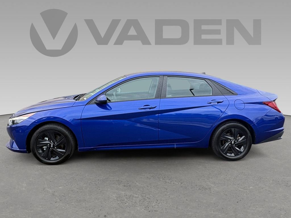 Used 2023 Hyundai Elantra Blue w/ Preferred Accessory Package FWD image 7