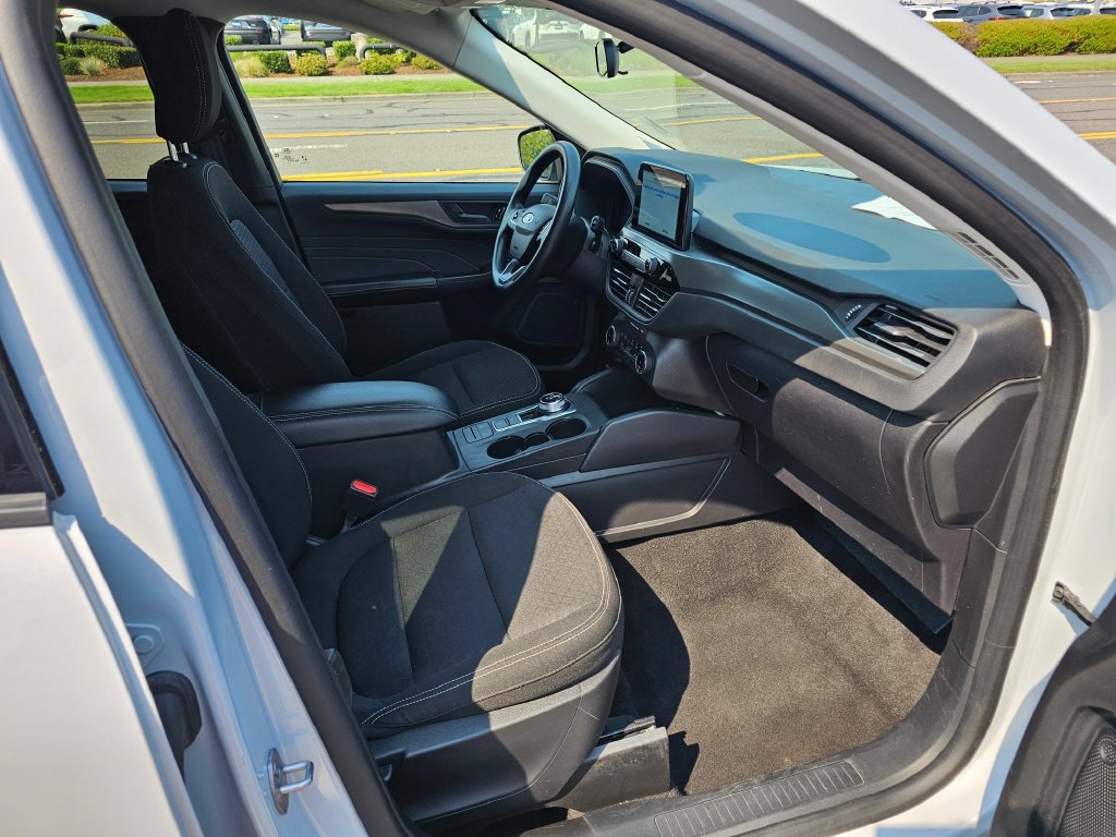 Used 2025 Ford Escape Active AWD/4WD image 12