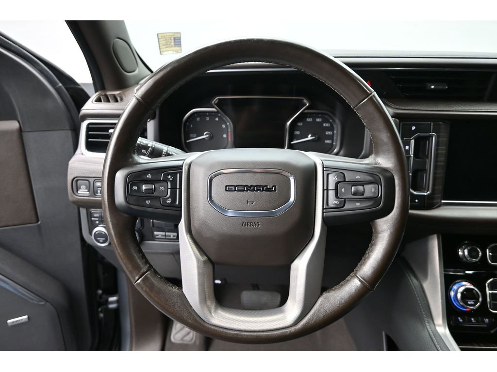 Used 2021 GMC Yukon XL Denali w/ Denali Ultimate Package AWD/4WD image 10