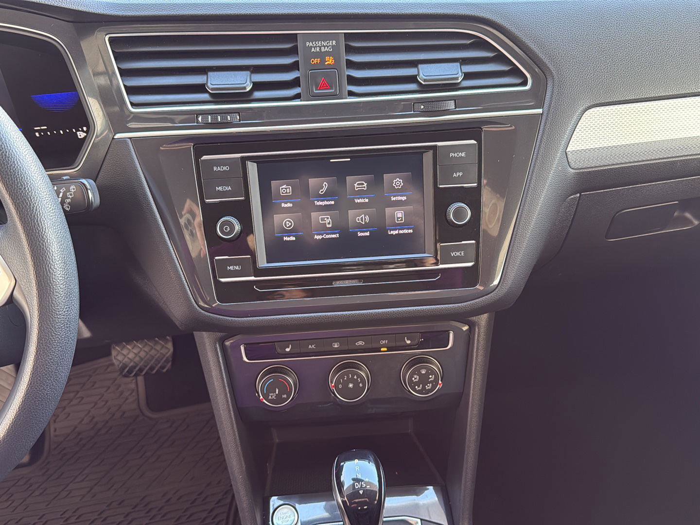 Used 2022 Volkswagen Tiguan S AWD/4WD image 24