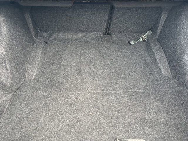 Used 2019 Dodge Challenger SXT image 11