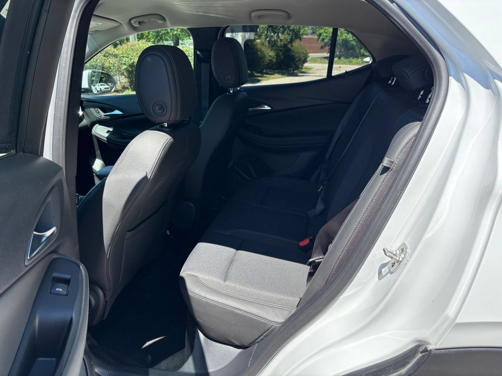 Used 2025 Buick Encore GX Preferred FWD image 24