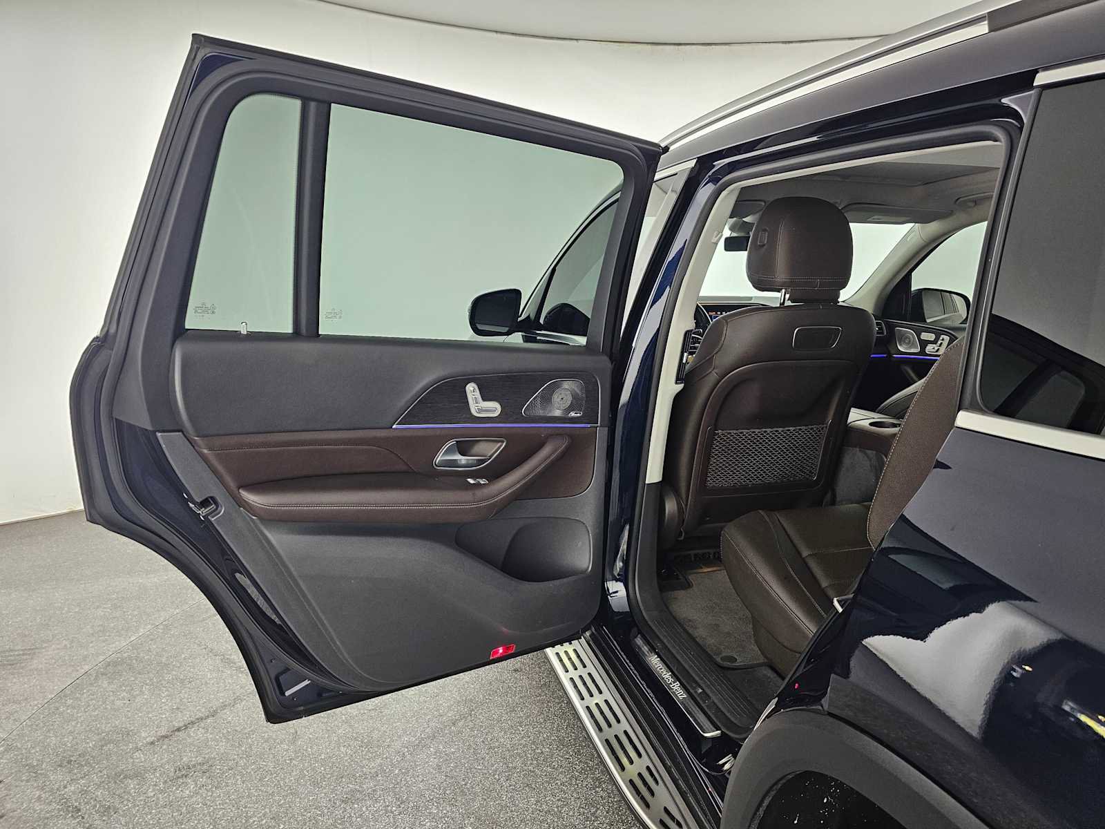 Used 2020 Mercedes-Benz GLS 450 4MATIC image 17