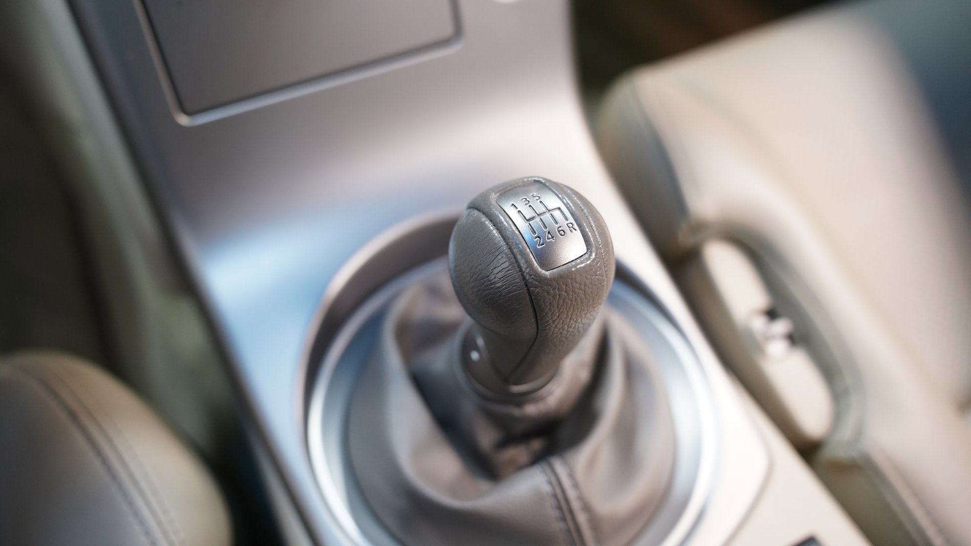 Used 2004 INFINITI G35 Coupe w/ Premium Pkg image 36