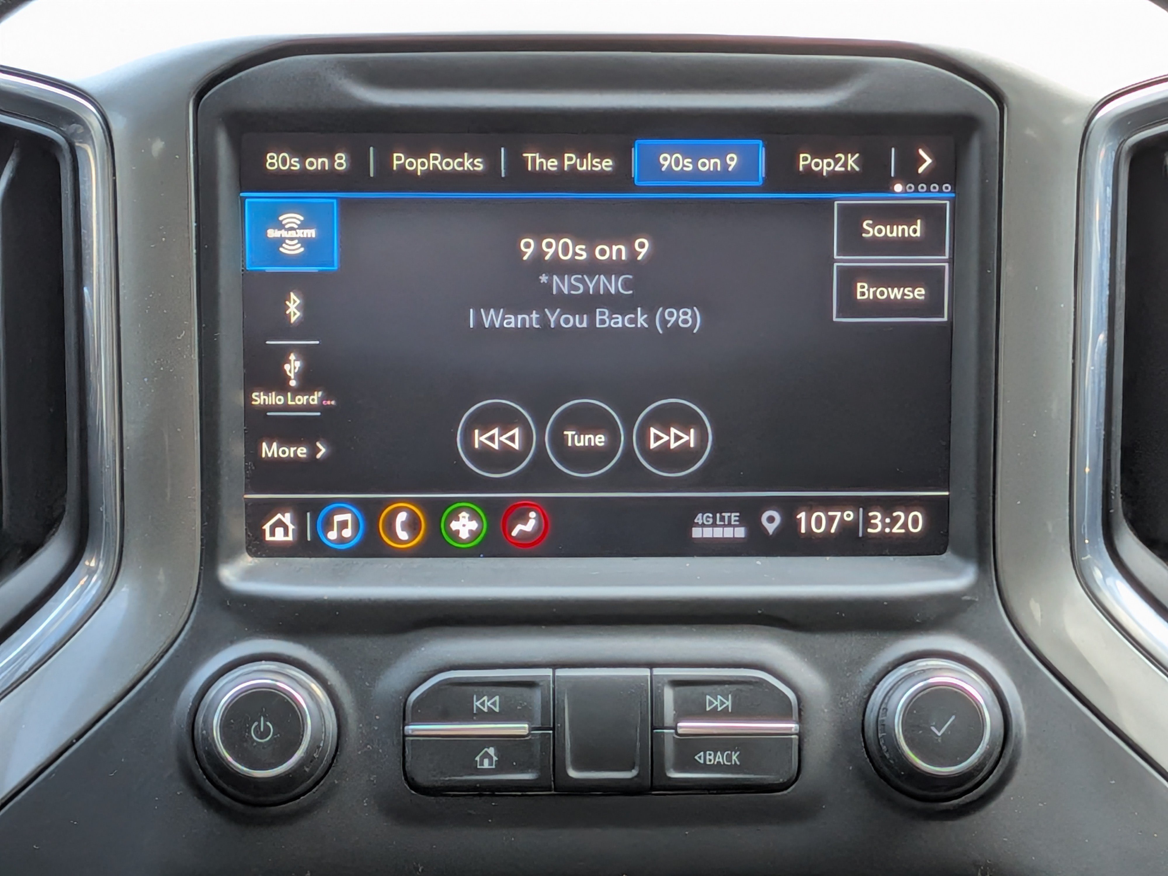 Certified 2019 Chevrolet Silverado 1500 LT w/ All-Star Edition AWD/4WD image 19